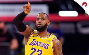 With a fourth straight nba finals featuring the cleveland cavaliers and golden state warriors on the horizon, oddsmakers are not expecting the 2018 matchup to be a tightly contested affair. 2021 Nba Championship Odds Odds Shark
