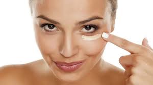 маска от темных кругов под глазами в домашних условиях Podtyagivayushaya Pitatelnaya I Uvlazhnyayushaya Maski Dlya Vek V Domashnih Usloviyah Pod Glazami Temnye Krugi Pod Glazami Krugi Pod Glazami