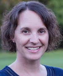 Kari Pratt's Instagram, Twitter & Facebook