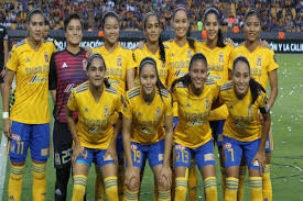 Las felinas querían mantener el liderato en el torneo. La Jugadora De Tigres Femenil Nayeli Rangel Cuestiona El Nivel De Arbitraje Que Tuvo El Clasico Femenil E