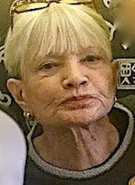 Victoria Knott's Instagram, Twitter & Facebook