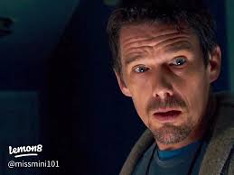 Review Film Sinister: Nuansa Horor yang Mendalam dan Atmosfer yang Mencekam