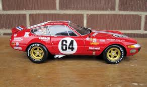 The 356 gtb/4 is powered by a 4.4 liter v12 producing 352bhp at 7500rpm. Review Kyosho Ferrari 365 Gtb 4 1977 Daytona 24h Hi End Diecastsociety Com