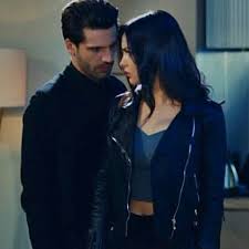 Pin De Evy En Kara Sevda Amor Eterno Novela Actores Chicas De Belleza
