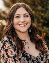 Anyone see a female cream lab around stateline community please let me know