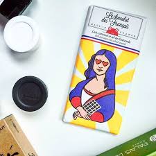 Le Chocolat C Est Bon Mais C Est Encore Mieux Quand L Emballage Est Lui Aussi Craquant Non Le Chocolat Des Francais Allie Les Deux Pour Instagram Enamel Pins