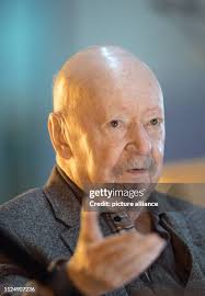 95 Frau 45 Stock Photos, High-Res Pictures, and Images