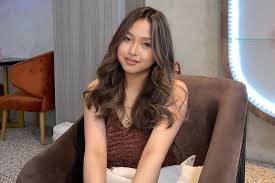 Berurai Air Mata, Feni Rose Beri Semangat Kepada Michel...