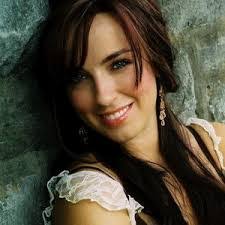 Danielle Peck's Instagram, Twitter & Facebook