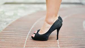 Keep reading for the complete instructions. Five Reasons You Shouldn T Wear High Heels Anymore