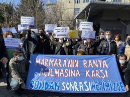 Restorasyon ve klasik cilt atölyesi açıldı. Marmara Universitesi Guzel Sanatlar Fakultesi Ogrencileri Kampuslerinin Tasinmasi Kararina Tepkili Atanmis Degil Secilmis Kampus Istiyoruz Medyascope