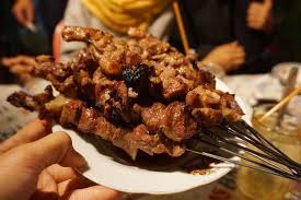 Tips yang perlu diperhatikan saat membuat sate kambing yaitu merendam daging terlebih dulu bersama bumbu (marinate) minimal 1 jam dalam kulkas. Resep Bumbu Olesan Sate Kambing Sebelum Dibakar Sate Jadi Lebih Maknyus Dan Lezat Saat Hari Raya Idul Adha Seputar Lampung