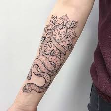 Portrait of women thigh tattoo. 43 Bold And Badass Snake Tattoo Ideas For Women Stayglam
