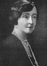 I made a remembrance wreath for Titanic survivors Lucile and Cosmo Duff  Gordon and laid it