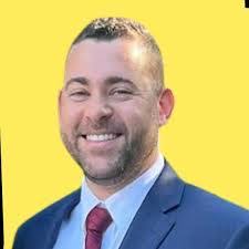 Shayna Butler's Instagram, Twitter & Facebook