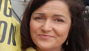 Teachers bitterly divided as jab strike vote passes