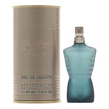 Lavender, referencing the familiar and reassuring smell of shaving soap, is enhanced with the sensuality of vanilla. Jean Paul Gaultier Le Male Homme Men Eau De Toilette Vaporisateur Spray 1er Pack 1 X 40 Ml Amazon De Beauty