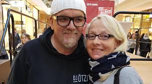 Buchungsanfragen für dj ötzi richten sie gerne an: Markenzeichen Aus Malchin Dj Otzi Ein Star Der Ihre Mutze Tragt Nordkurier De