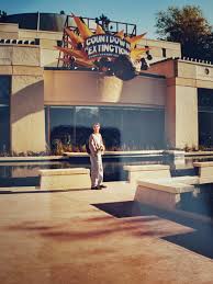 Wdw Tales Podcast On Twitter A Shot From The Cast Preview Of Disney S Animal Kingdom In 1998 This Version Of Countdown To Extinction Was A Seriously Rough Ride Https T Co Whw5fbriua