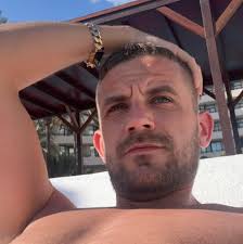 can anyone recommend a carpet supplier/fitter in Wakefield plz