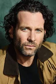 Am I the only one who noticed the resemblance between Eion Bailey (Jim  Matthews) and Henry Ian Cusick (Desmond Hume From Lost)? : r/FromSeries
