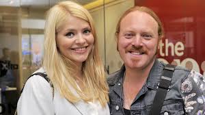 I'm a celebrity debut for holly willoughbyi'm a celebrity debut for holly willoughby. Holly Willoughby Leaves Celebrity Juice After 12 Years Bbc News