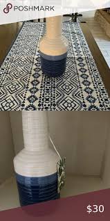 Tommy Bahama Pottery Vase Blue And Beige In 2020 Pottery Vase Tommy Bahama Bahama