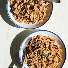 I am making homemade hamburger beef stroganoff! Southern Style Hamburger Steaks With Onion And Mushroom Gravy Punchfork