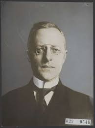 7,065 1927 Image: PICRYL