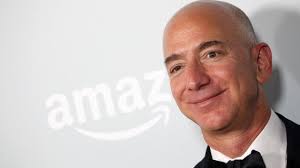 Bill gates, il fondatore di microsoft, si conferma l'uomo più ricco del mondo per l'undicesimo anno di fila con 46,5 miliardi di dollari di patrimonio. Amazon Jeff Bezos E L Uomo Piu Ricco Degli Ultimi 40 Anni La Repubblica