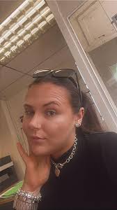 I'd never usually post in a group but i thought id join in, What Character  would I be: Dating Friends Enemies