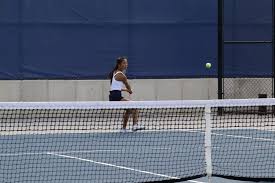 Women's Tennis Gets Back