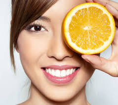 Vitamin c merupakan nutrisi yang banyak diperoleh dari buah dan sayur. Manfaat Vitamin C Untuk Kesehatan Tubuh Dan Kulit
