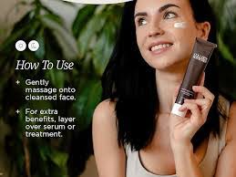 Risa Sutton's Instagram, Twitter & Facebook