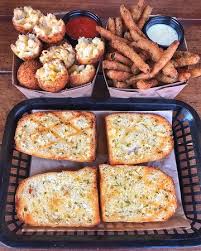 Appetizers â€ giving up on perfect Exciting Unique Appetizers Mac N Cheese Bites And Green Bean Fries Bild Von Elbows Mac And Cheese Gilbert Tripadvisor