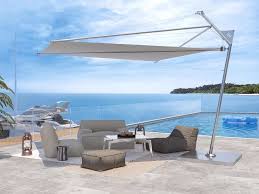 Sonnensegel Als Sonnenschirm Von Rolladen Bauer Gmbh In Stuttgart Corradi Defence Kesystem Kolib Segel Schatten Sonnenschutz Terrasse Sonnenschirm Terrasse