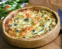 Quiche A L Ancienne Au Saumon Courgette Et Cantal Recette Recette Quiche Poireaux Recette Quiche Quiche Poireaux