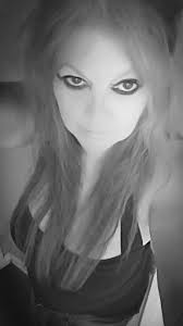 Darlene Como (@DarleneComo2)