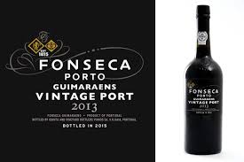 Von braun‐roter farbe mit purpurnen nuancen. Fonseca Porto Guimaraens Vintage 2013 Charles Hofer Sa
