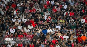 کری‌ هواداران استقلال و پرسپولیس بالا گرفت