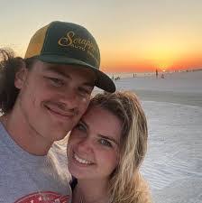 Mike Huntsinger's Instagram, Twitter & Facebook