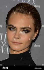 Cara magazine hi-res stock photography and images