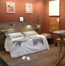 Ambiance Singuliere Avec Tete De Lit En Bois Tete De Lit Parquet Maison Tete De Lit Bois