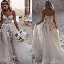 Discount Beach Wedding Dresses A Line Tulle 3d Applique Floor Length Sweetheart Str Sweetheart Wedding Dress Wedding Dresses Strapless Wedding Dresses Romantic