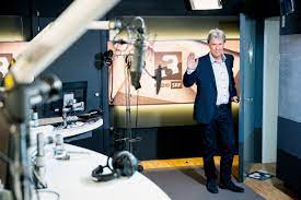 Mitarbeitende von srf schweizer radio und fernsehen bei xing. Srf Sportjournalist Bernhard Schar Geht In Pension Medienportal Srf