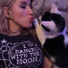 Secret Dreams! Pretty Lights presents the Horizon Sprinter & The Prismatic  Fleet this summer. See you in the swirl. 🌀 July 17