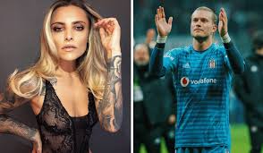 El astro portugués tuvo un acercamiento con la modelo antes de conocer a la que es su actual pareja, georgina rodríguez. Sophia Thomalla A Modelo Com Quem Loris Karius Nao Quer Dar Frangos