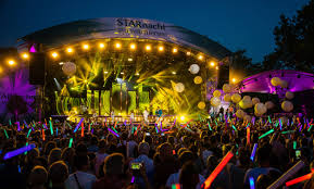 Situated on the western shore of the wörthersee lake, it is one of the country's most popular holiday resorts. Night Of Stars On The Worthersee Big Berry