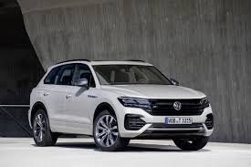 2021 Vw Phaeton Price And Review In 2020 Vw Sharan Volkswagen Touareg Volkswagen