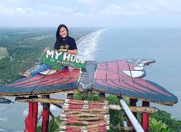 Di sini terdapat area pantai yang cukup luas dan landai, tidak seperti lokasi pantai lainnya di area anyer. Harga Tiket Masuk Dan Alamat Bukit Hud Karang Bolong Kebumen Spot Wisata Terbaru Dengan View Laut Lepas Daka Tour